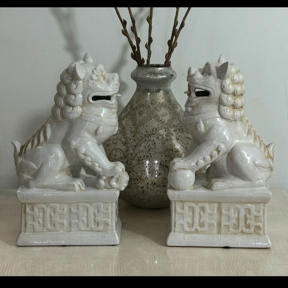 Fu Dogs Pair - Picture 3 of 3
